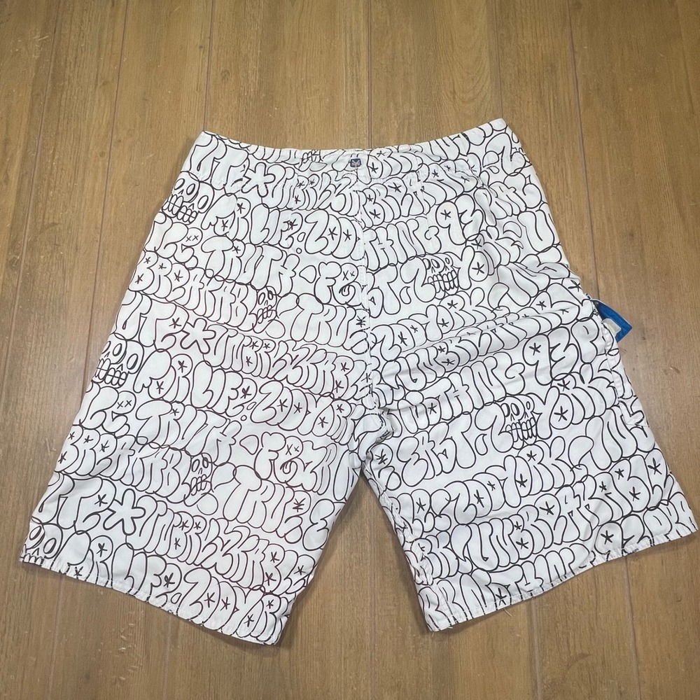 Zoo York Graffiti Board Shorts Mens 36 White Black Print Swim Trunks Skater